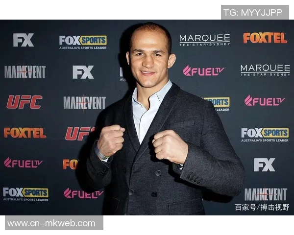 UFC锤子与桑托斯激烈对决谁将成为新一代拳坛霸主